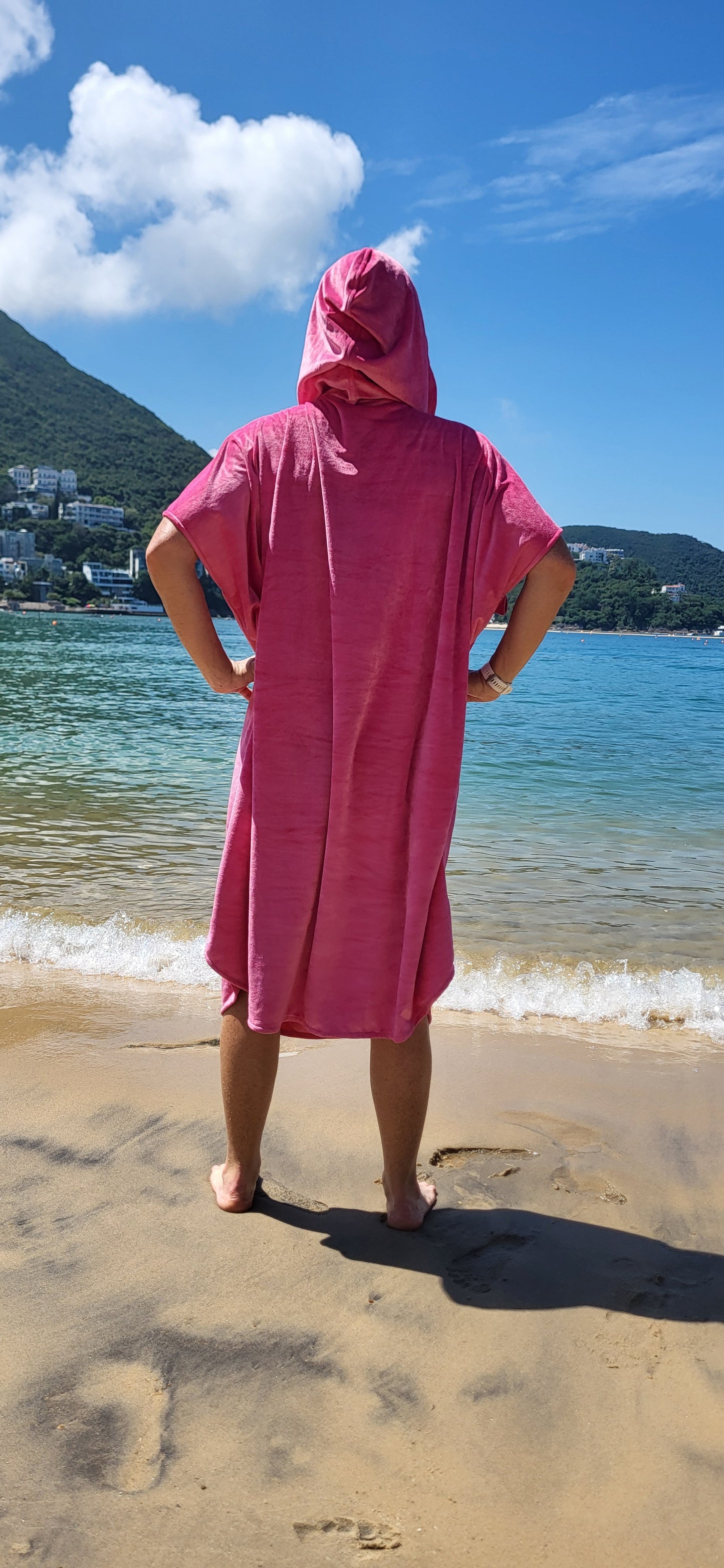 Surfmate poncho in a bag - monochrome shades